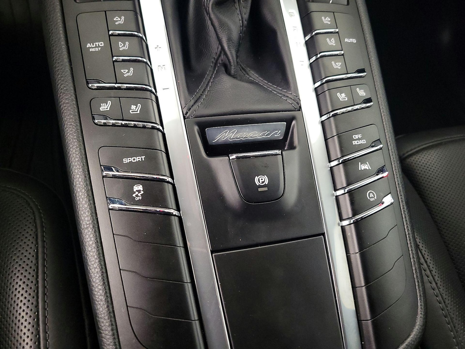 2018 Porsche Macan S - Photo 17