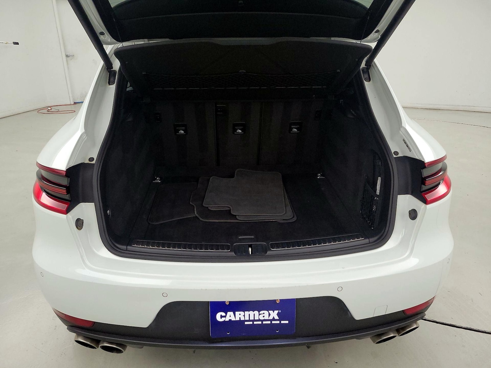 2018 Porsche Macan S - Photo 22