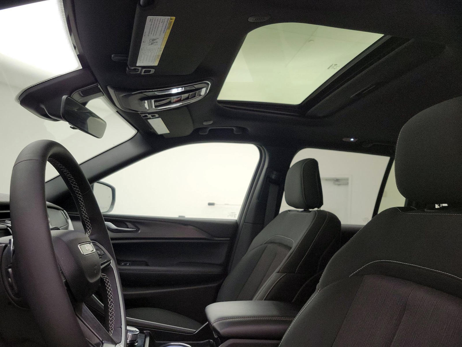 Sunroof(s) & Overhead Airbags
