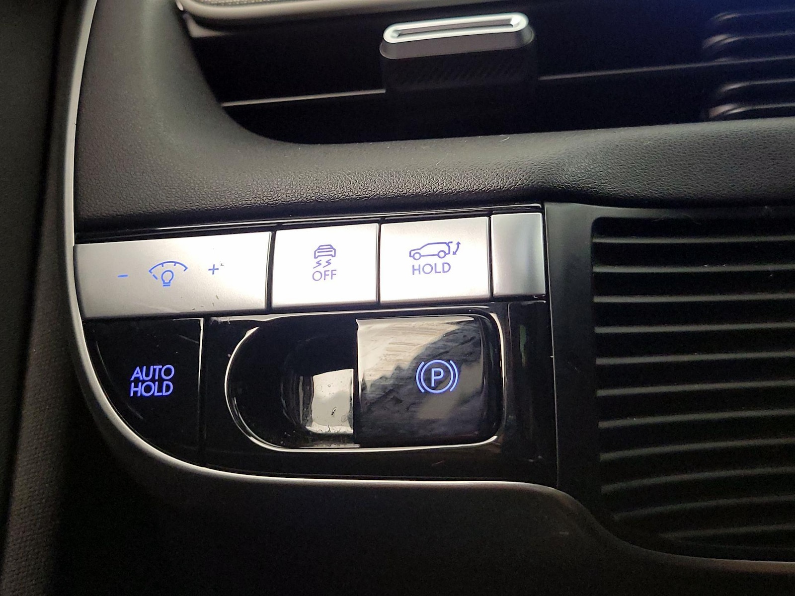 2023 Hyundai IONIQ 5 Limited - Photo 14