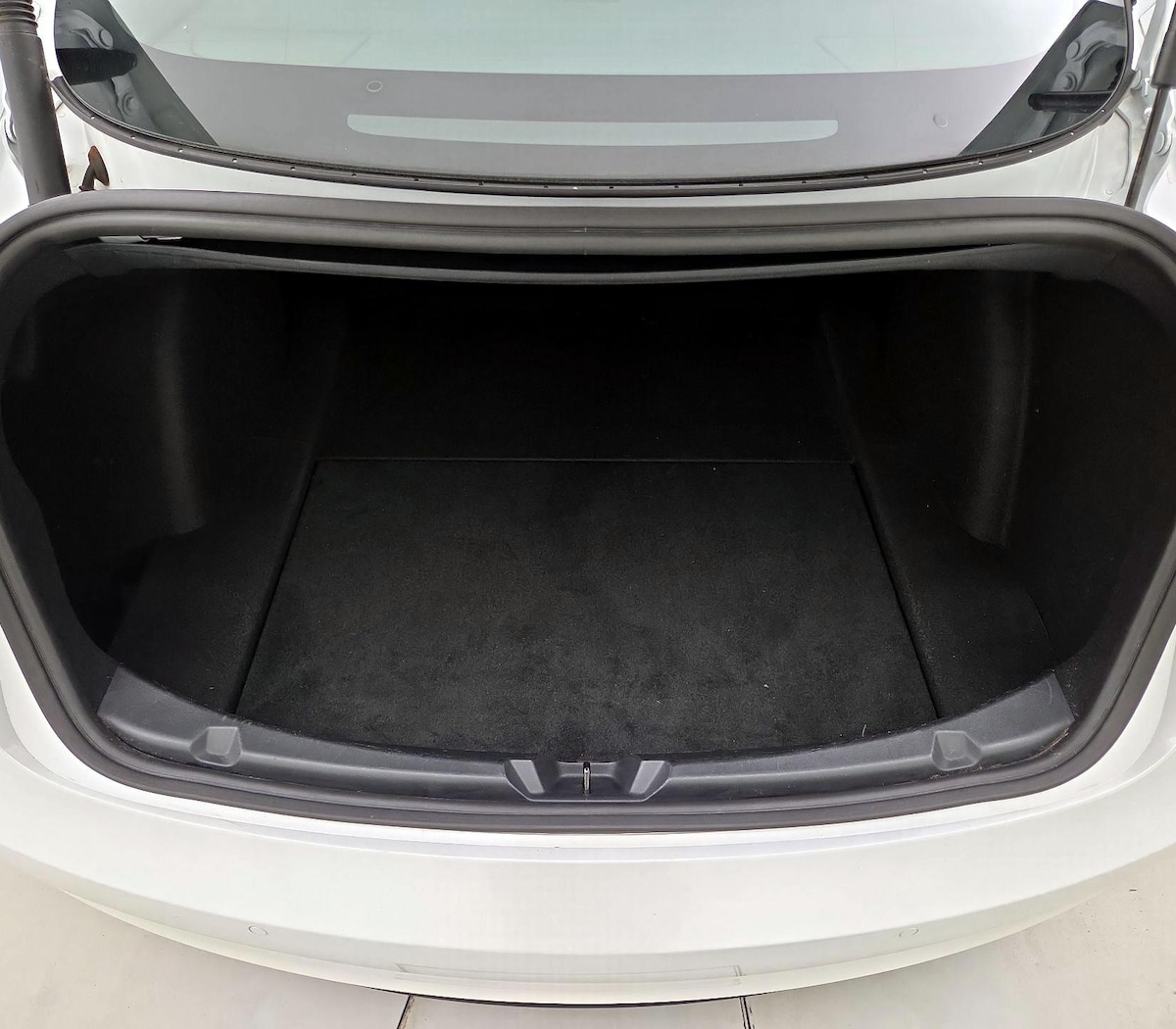 Trunk/Cargo (Seats Up)