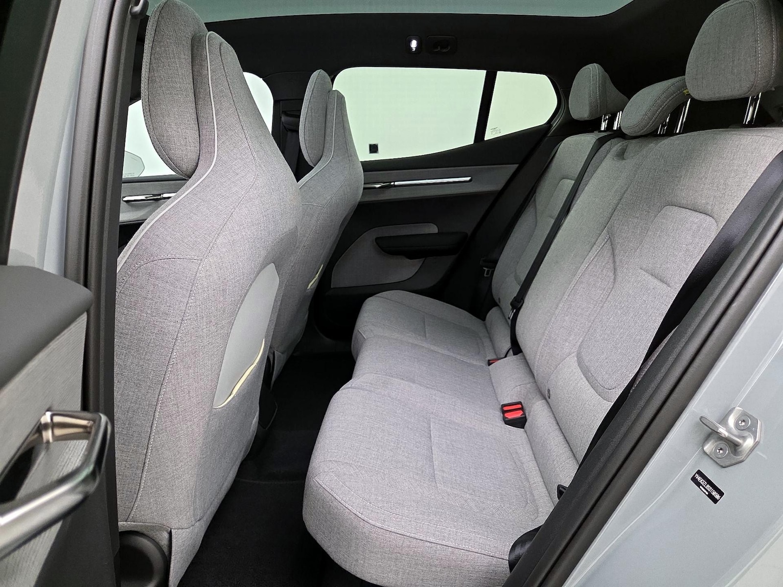 2025 Volvo EX30 Ultra - Photo 19