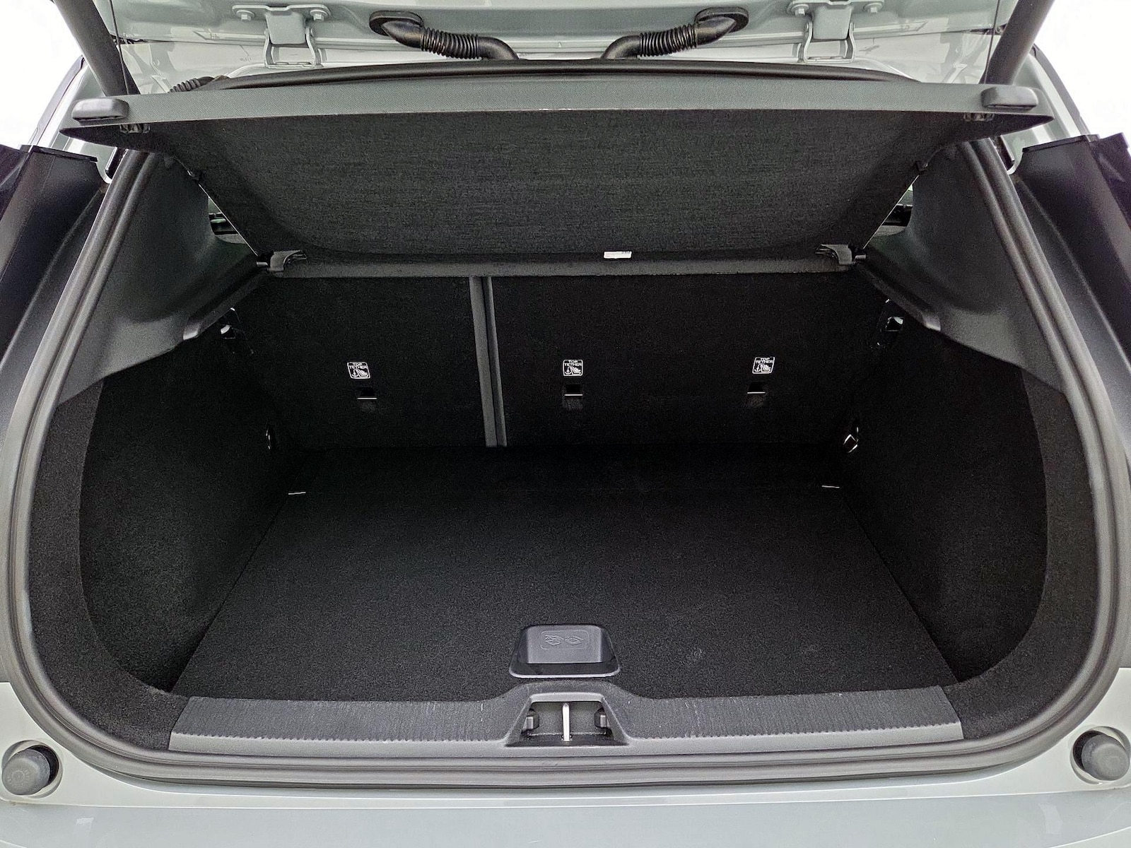 2025 Volvo EX30 Ultra - Photo 20