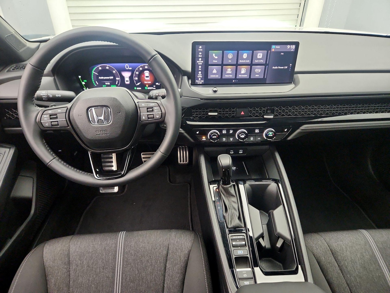 Apple CarPlay® & Android Auto™