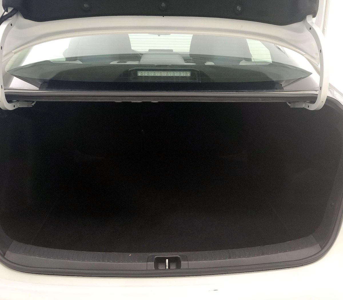 Trunk/Cargo (Seats Up)