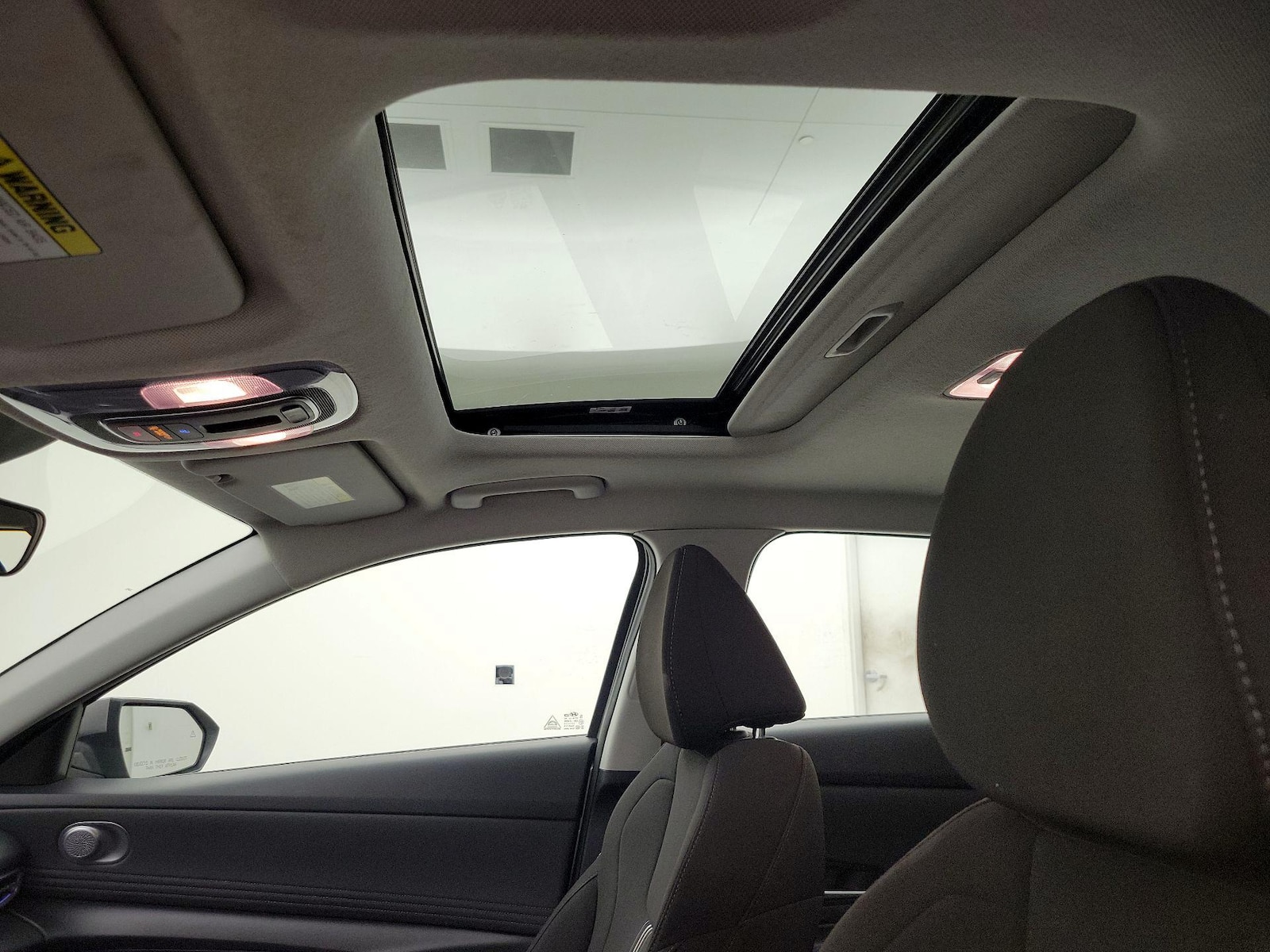 Sunroof(s) & Overhead Airbags