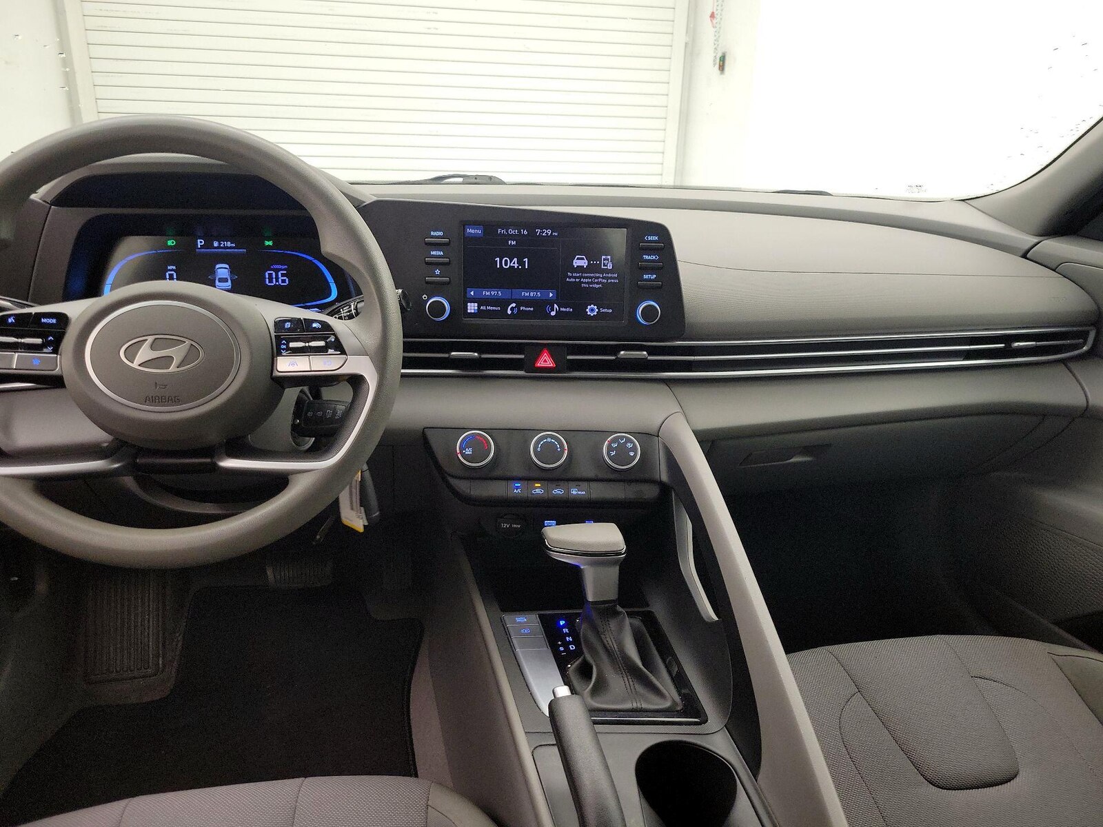Apple CarPlay® & Android Auto™
