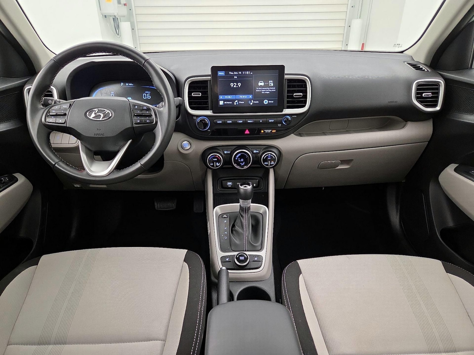Apple CarPlay® & Android Auto™