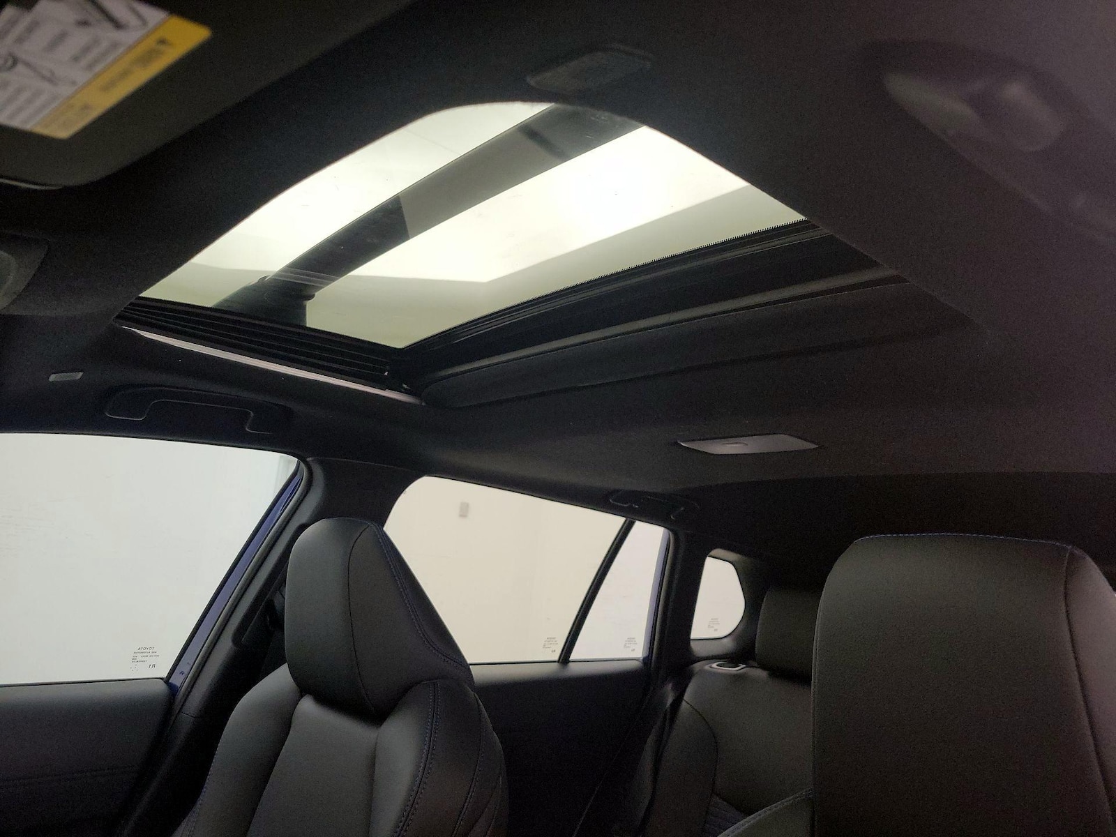 Sunroof(s) & Overhead Airbags
