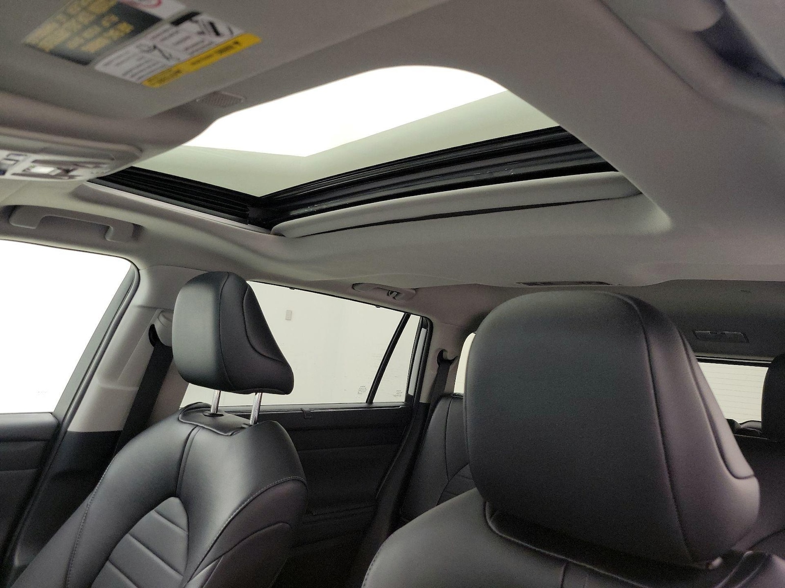 Sunroof(s) & Overhead Airbags