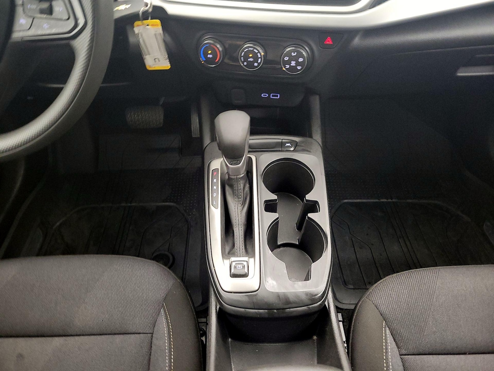 2025 Chevrolet Trax LS - Photo 18