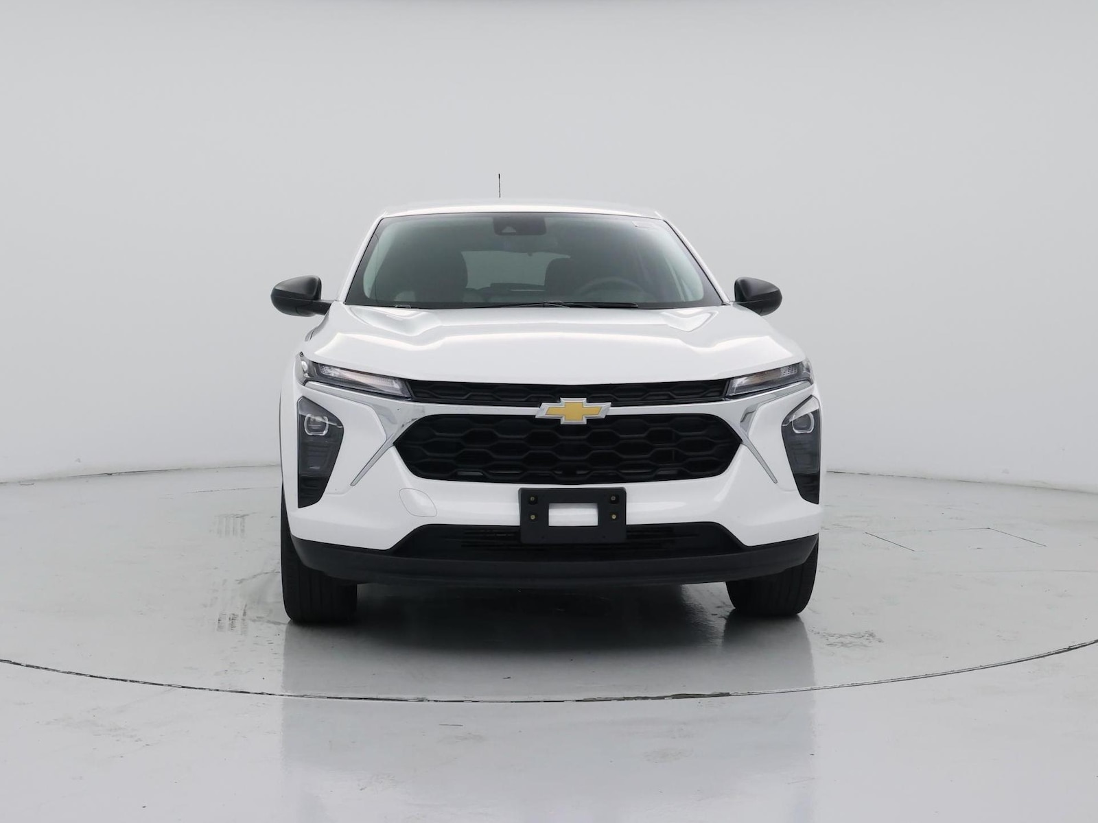 2025 Chevrolet Trax LS - Photo 6
