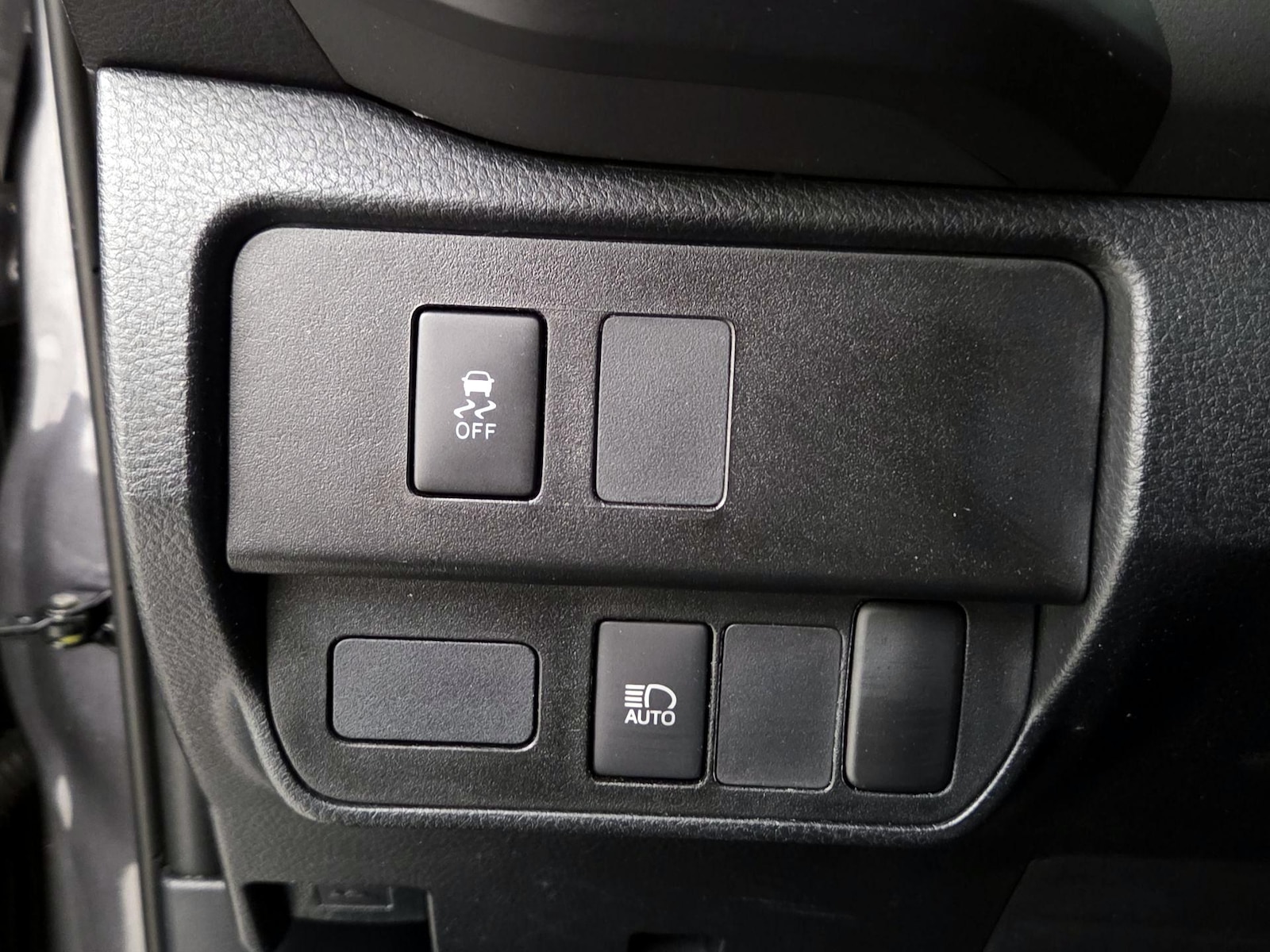 2020 Toyota Tacoma SR - Photo 14