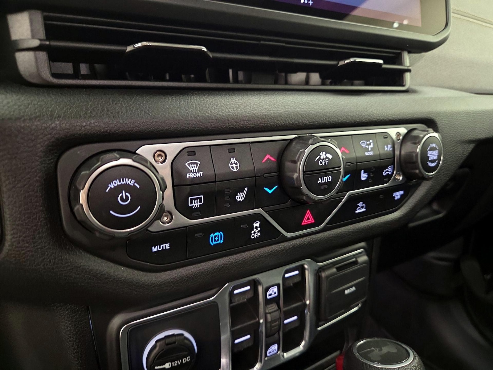 2024 Jeep Wrangler 4xe Sports S 4XE - Photo 15