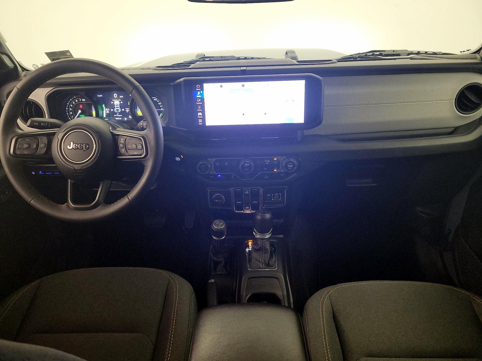 Apple CarPlay® & Android Auto™