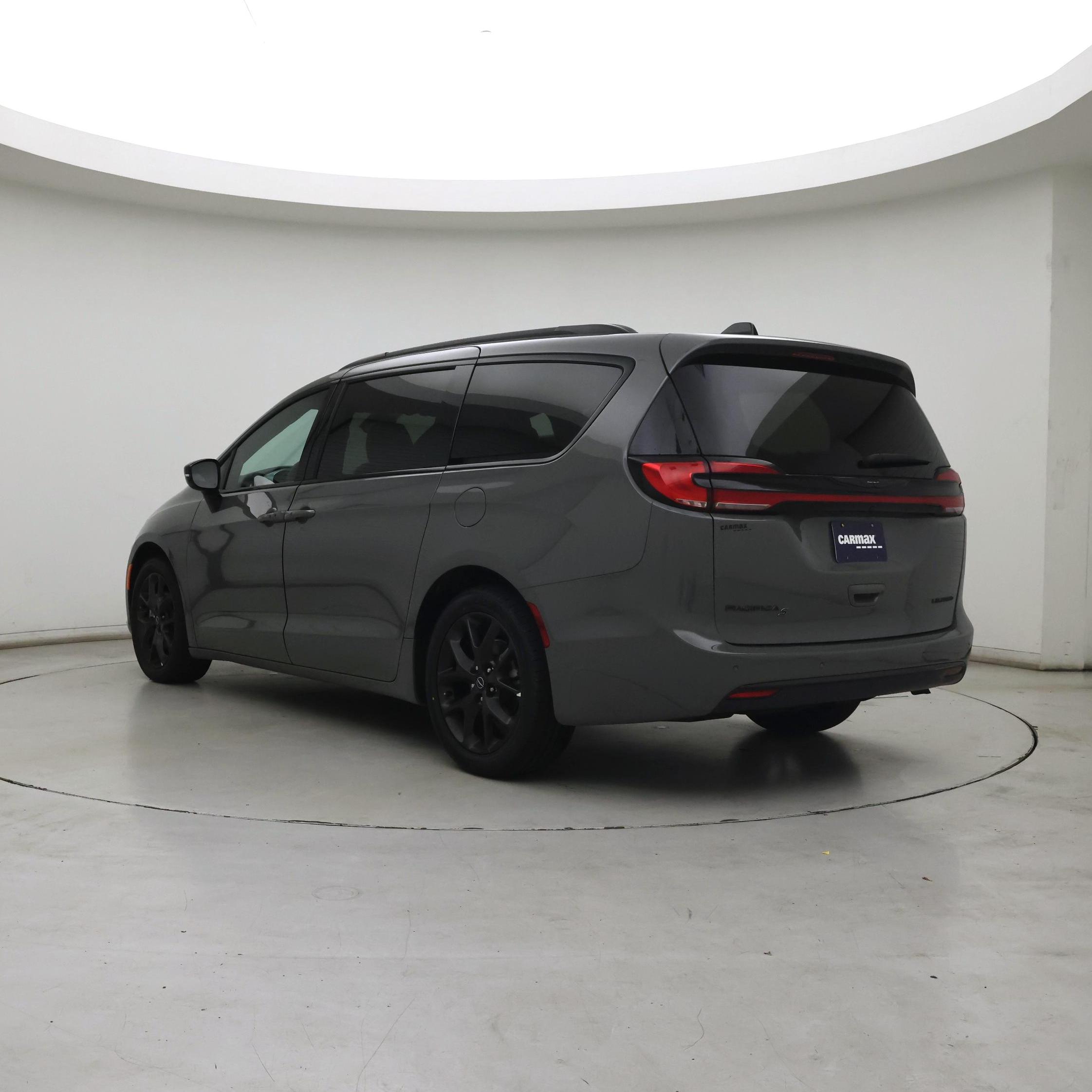 Thumbnail: 2025 Chrysler Pacifica - 2