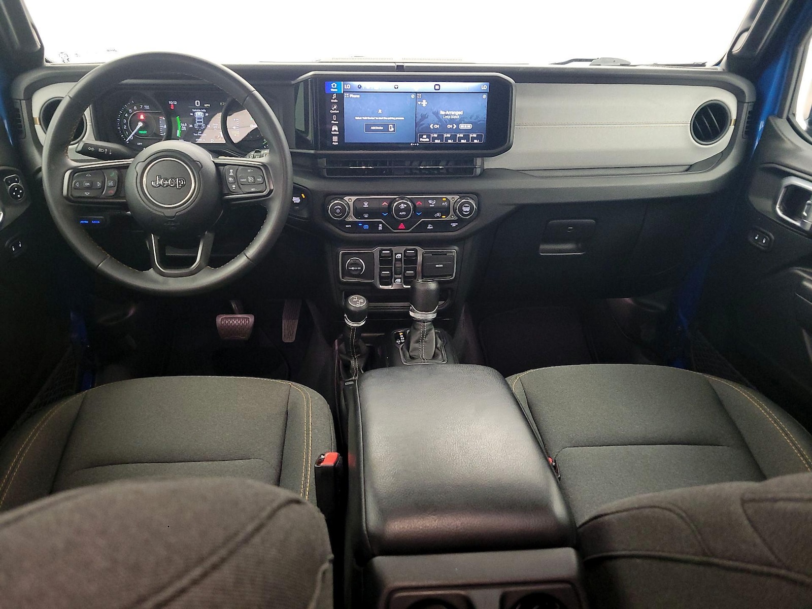 Apple CarPlay® & Android Auto™