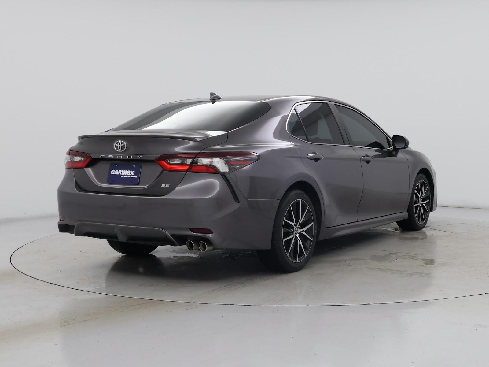 2023 Toyota Camry SE - Photo 9