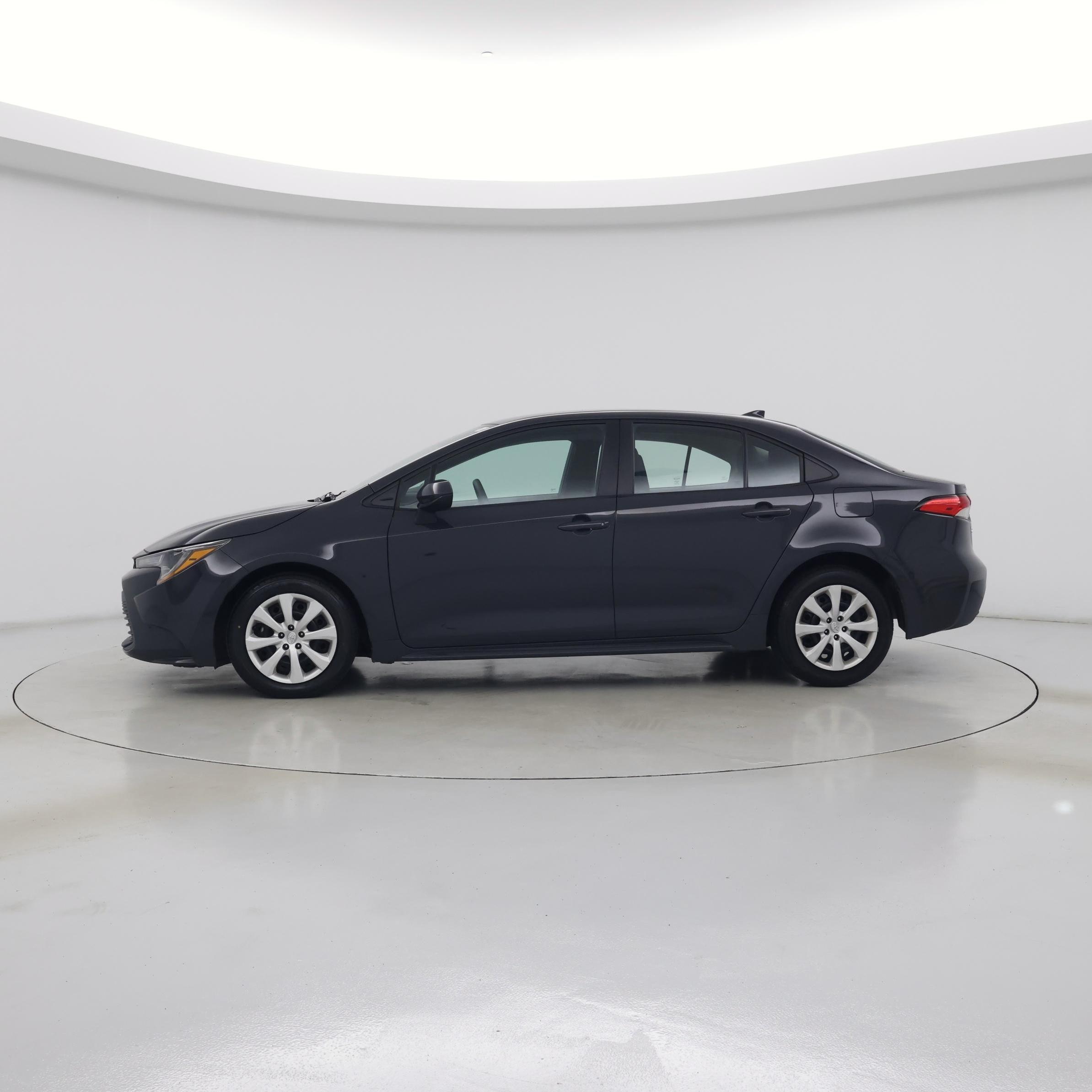 Thumbnail: 2024 Toyota Corolla - 3
