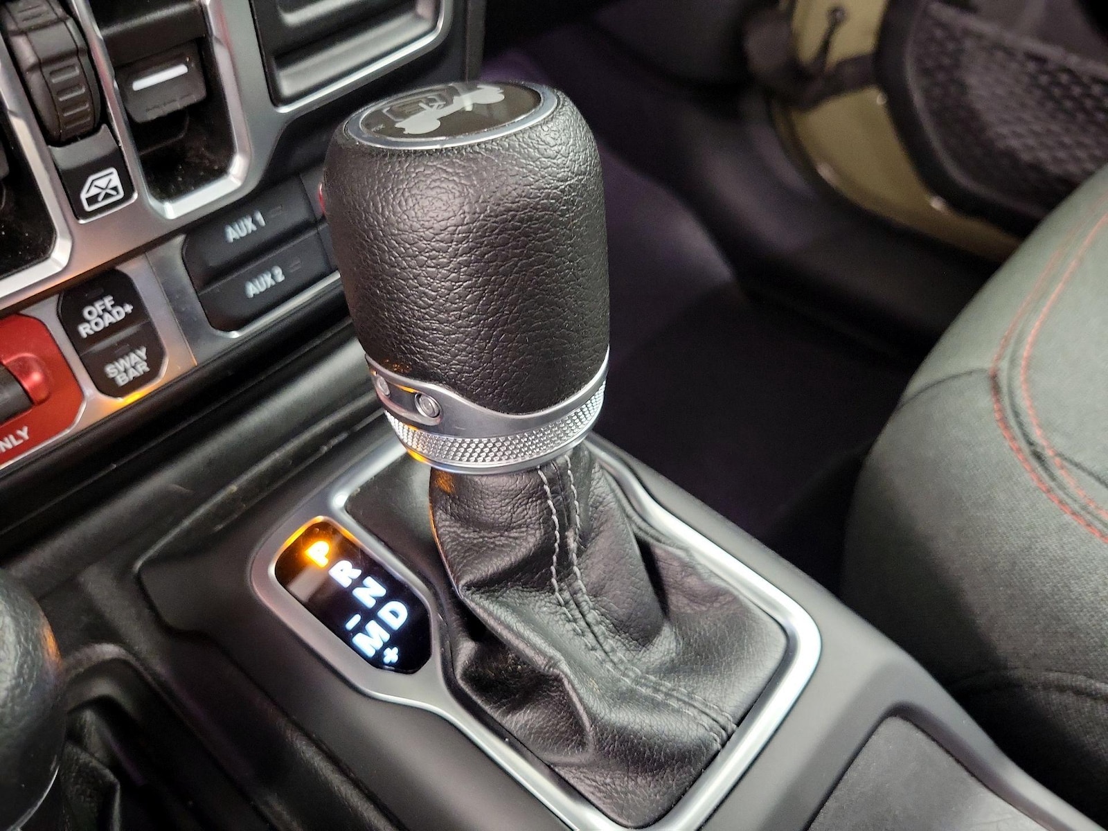 2025 Jeep Wrangler 4-Door Rubicon - Photo 18