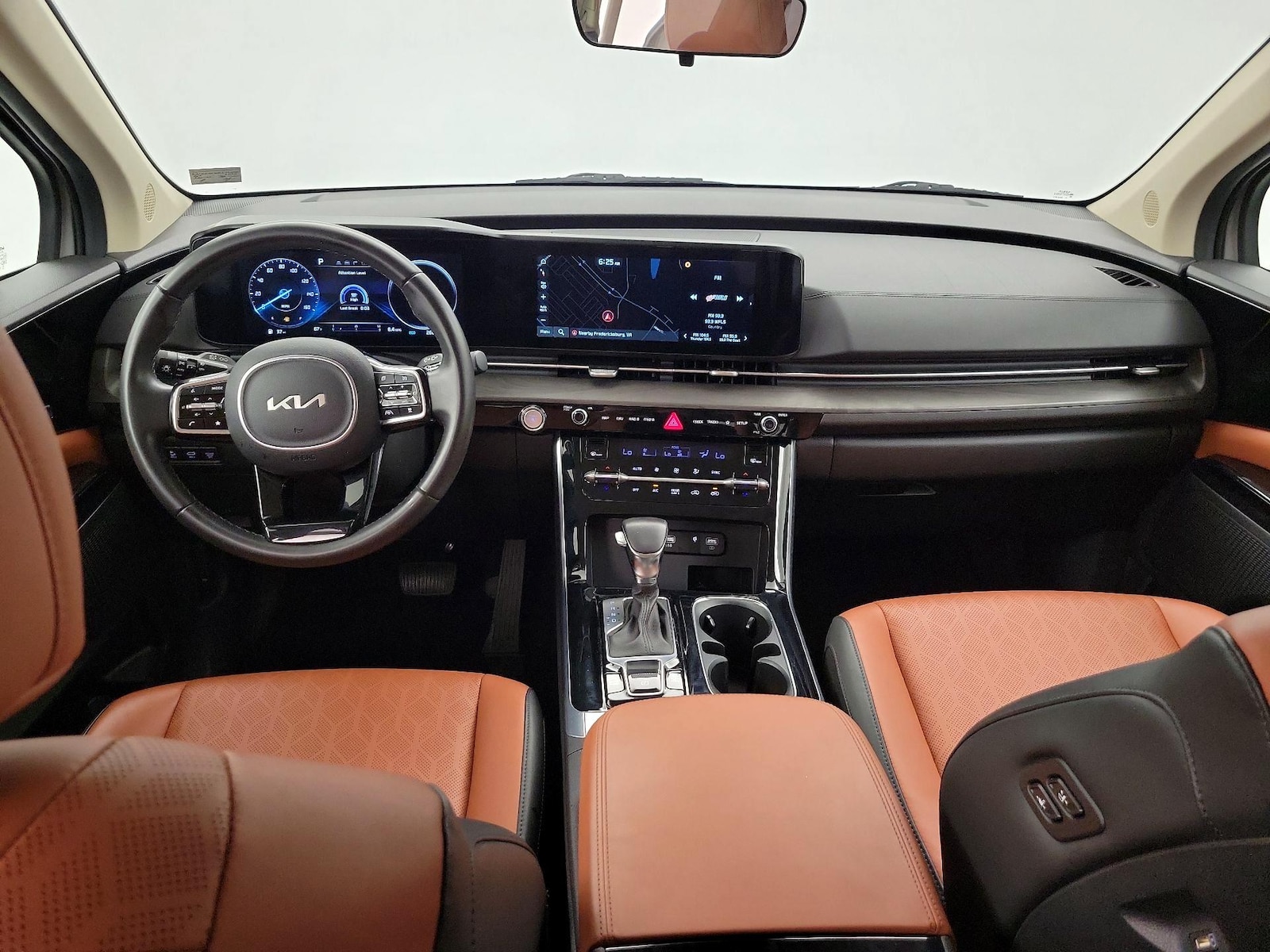 2024 Kia Carnival SX - Photo 10