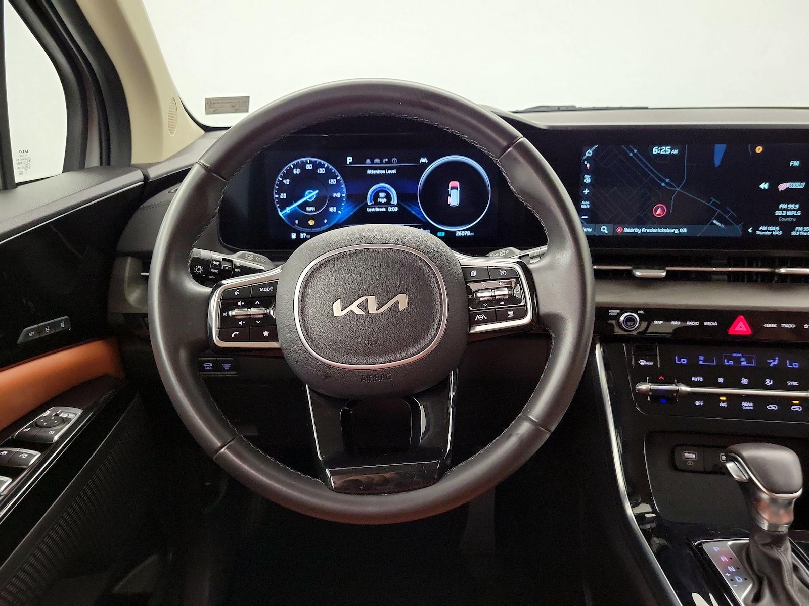 2024 Kia Carnival SX - Photo 11
