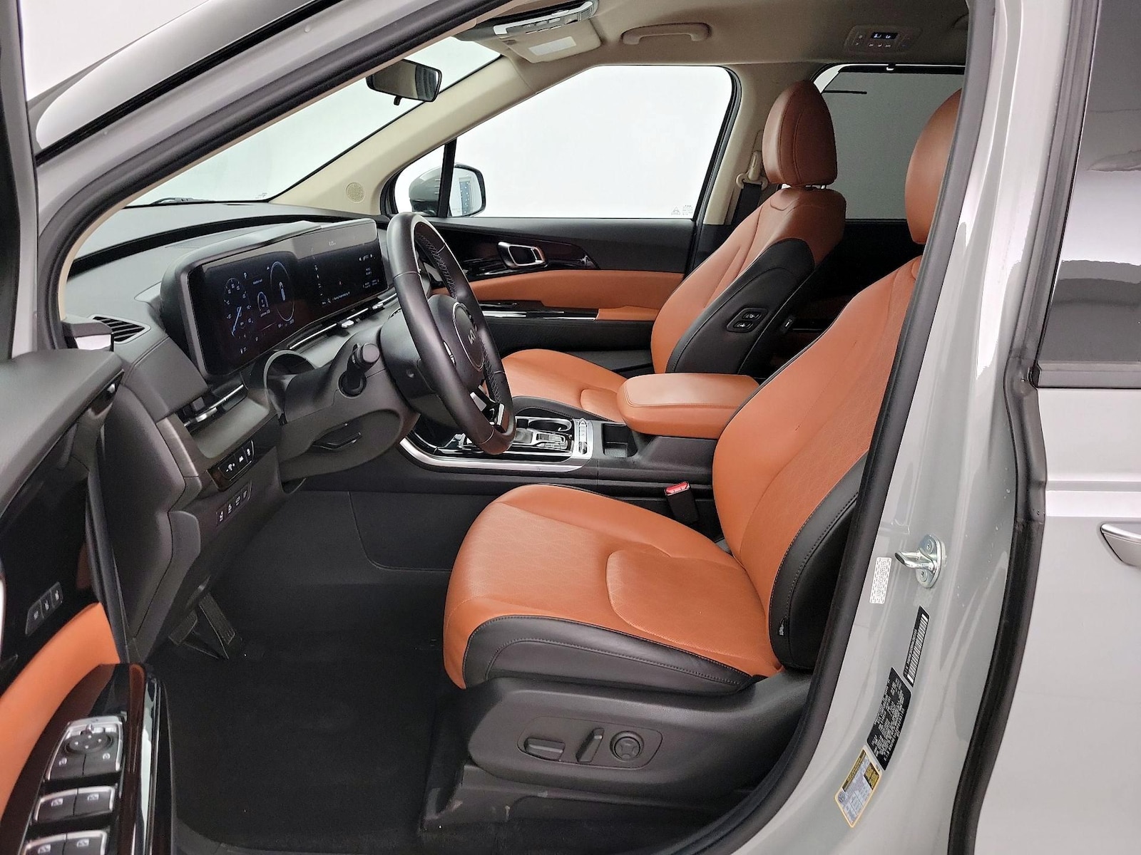 2024 Kia Carnival SX - Photo 12