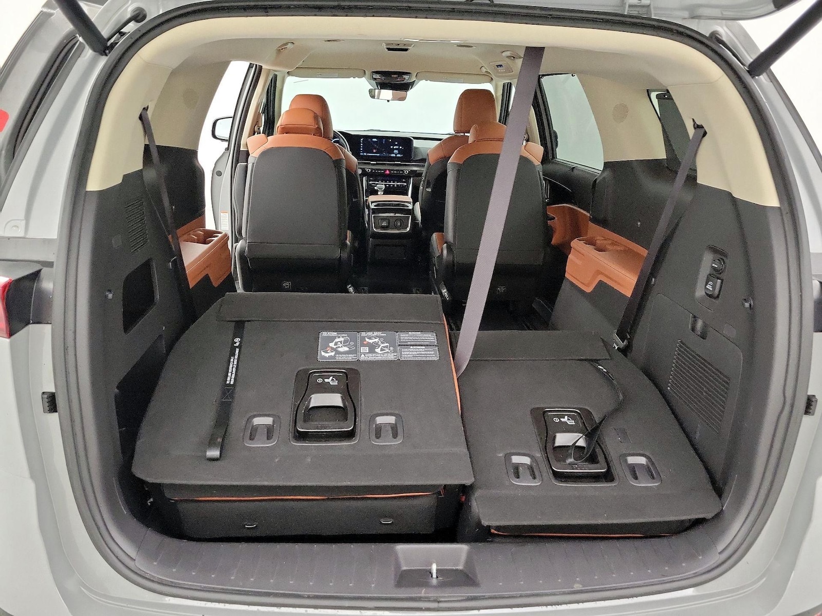 2024 Kia Carnival SX - Photo 24