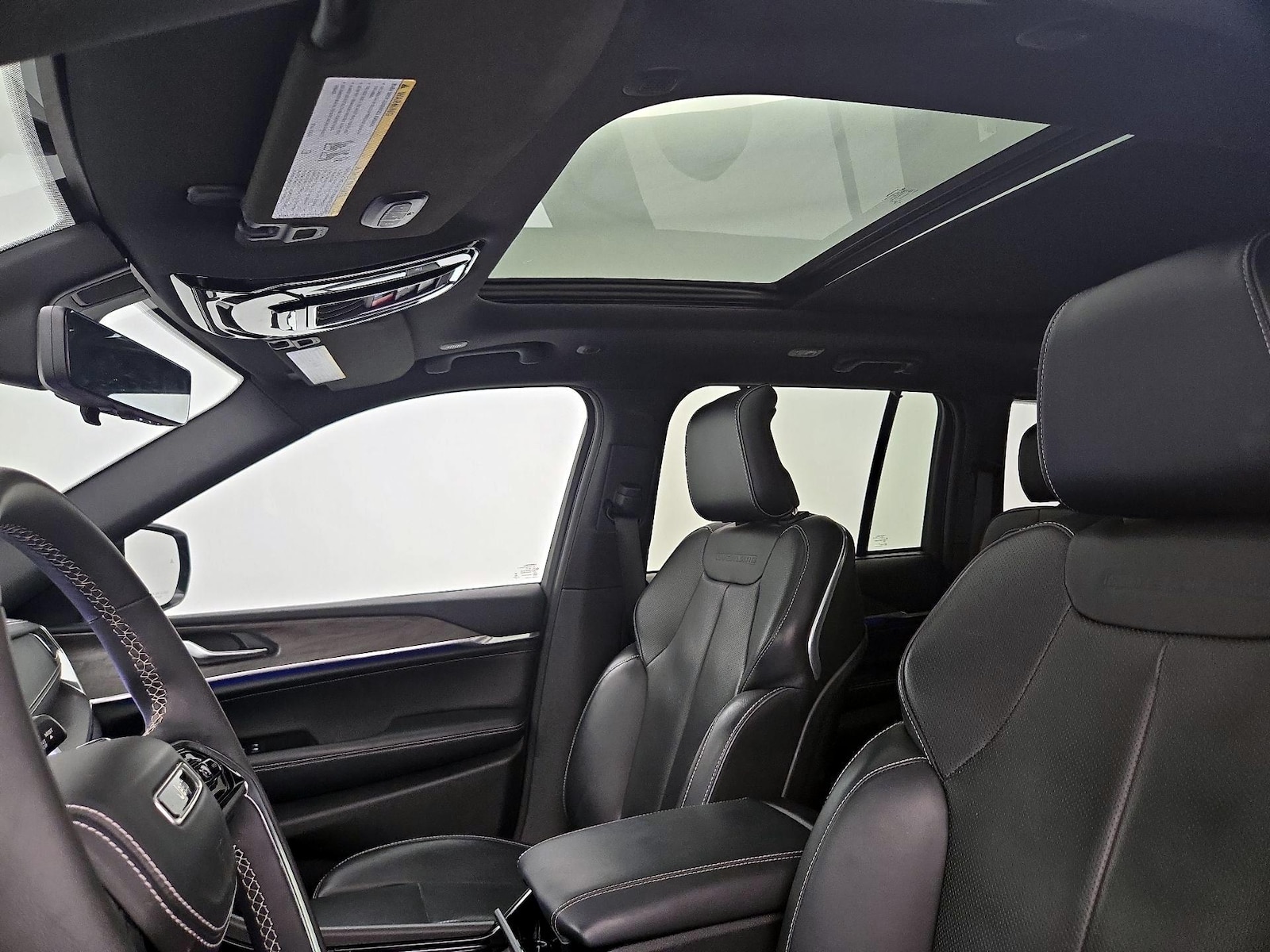 Sunroof(s) & Overhead Airbags