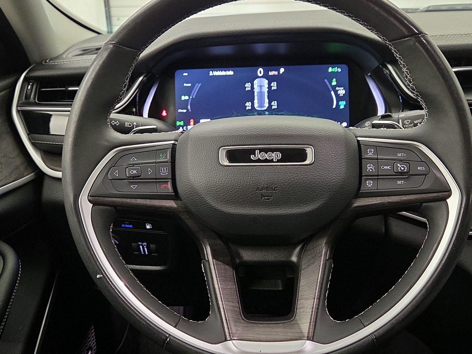 2023 Jeep Grand Cherokee 4xe - Photo 11