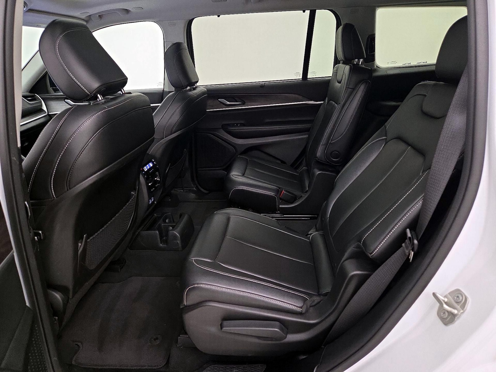 Rear Air Conditioning