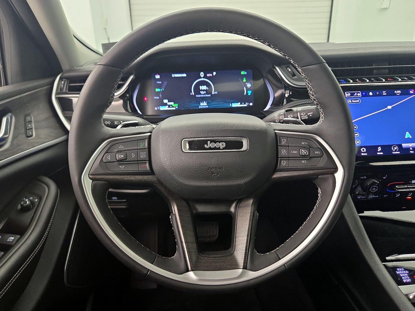 2024 Jeep Grand Cherokee 4xe - Photo 11