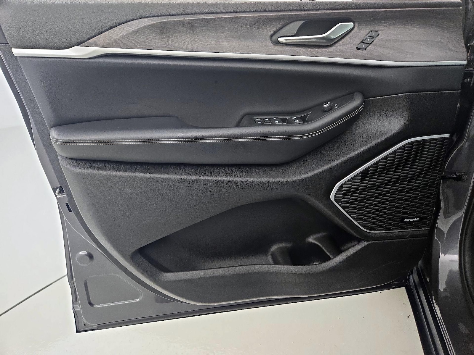 2024 Jeep Grand Cherokee 4xe - Photo 13