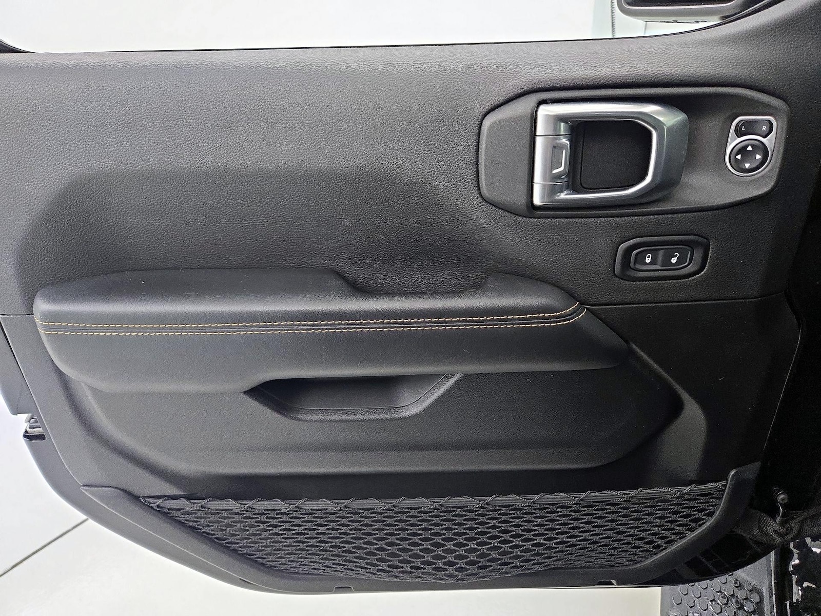 2024 Jeep Wrangler 4xe Sahara 4XE - Photo 13