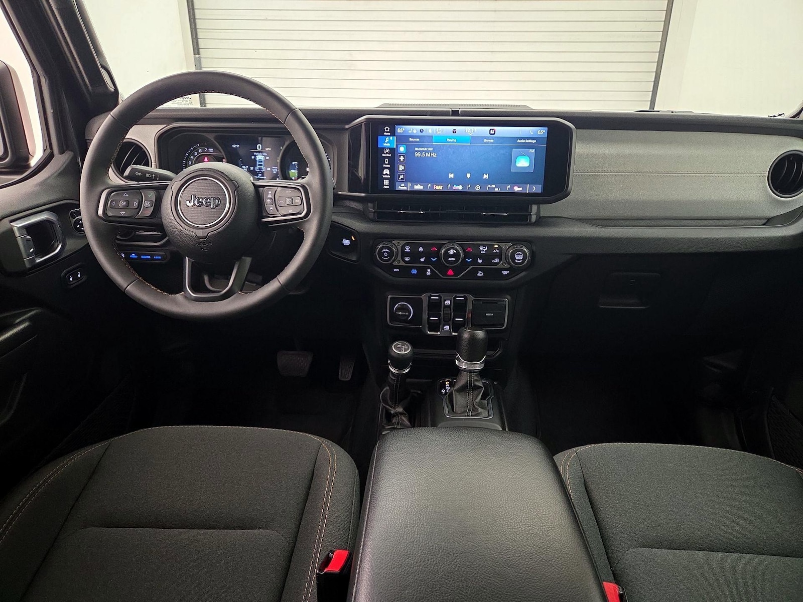 Apple CarPlay® & Android Auto™