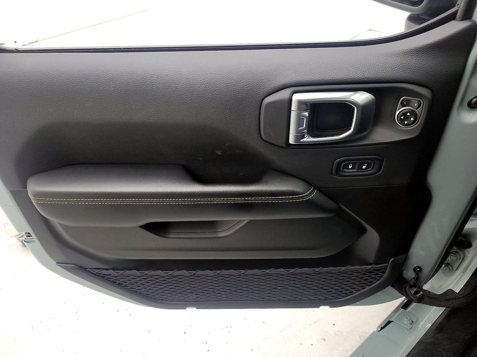 2024 Jeep Wrangler 4xe Sahara 4XE - Photo 13