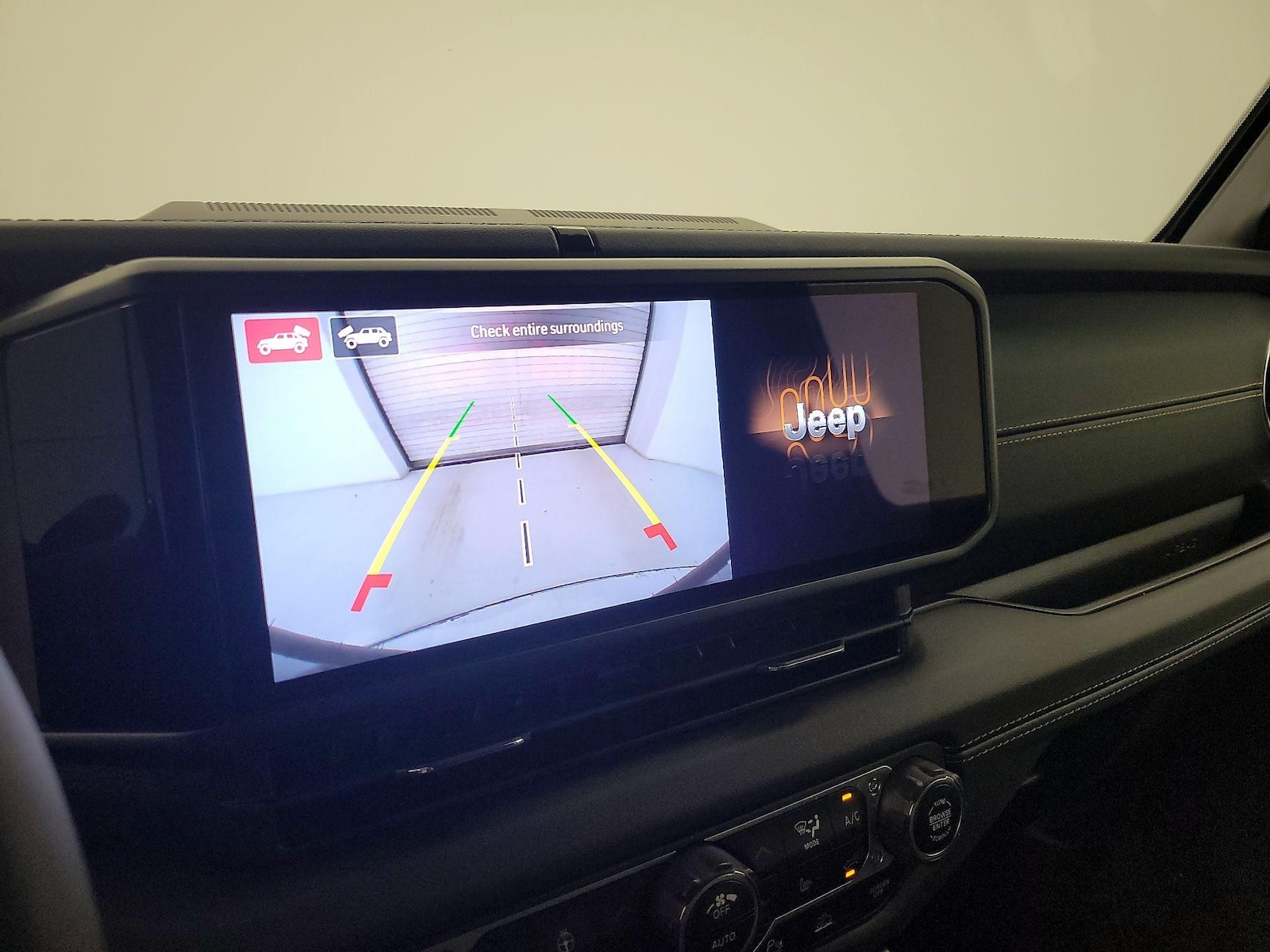 2024 Jeep Wrangler 4xe Sahara 4XE - Photo 16