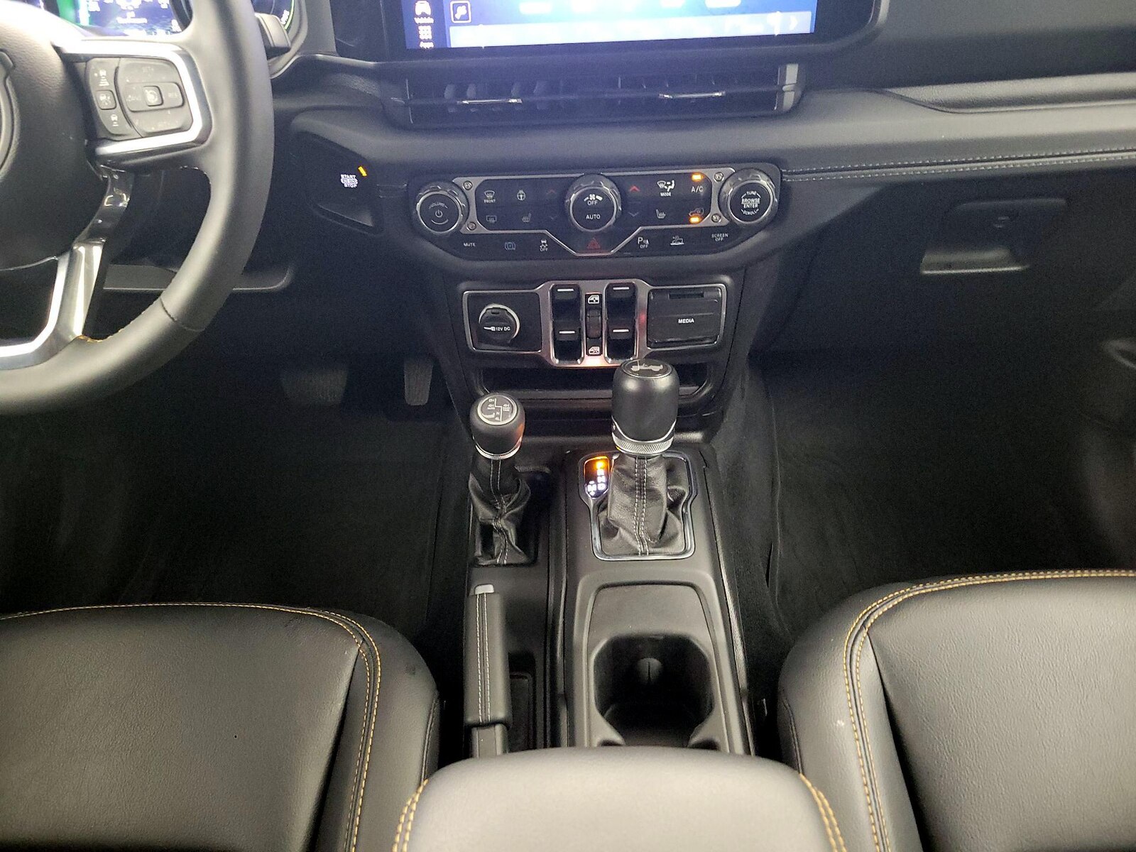 2024 Jeep Wrangler 4xe Sahara 4XE - Photo 19