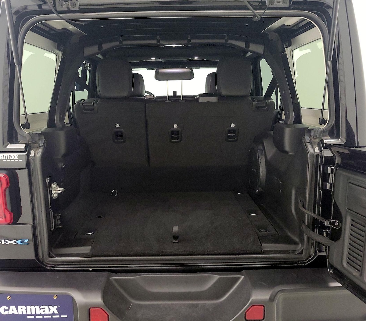 Trunk/Cargo (Seats Up)