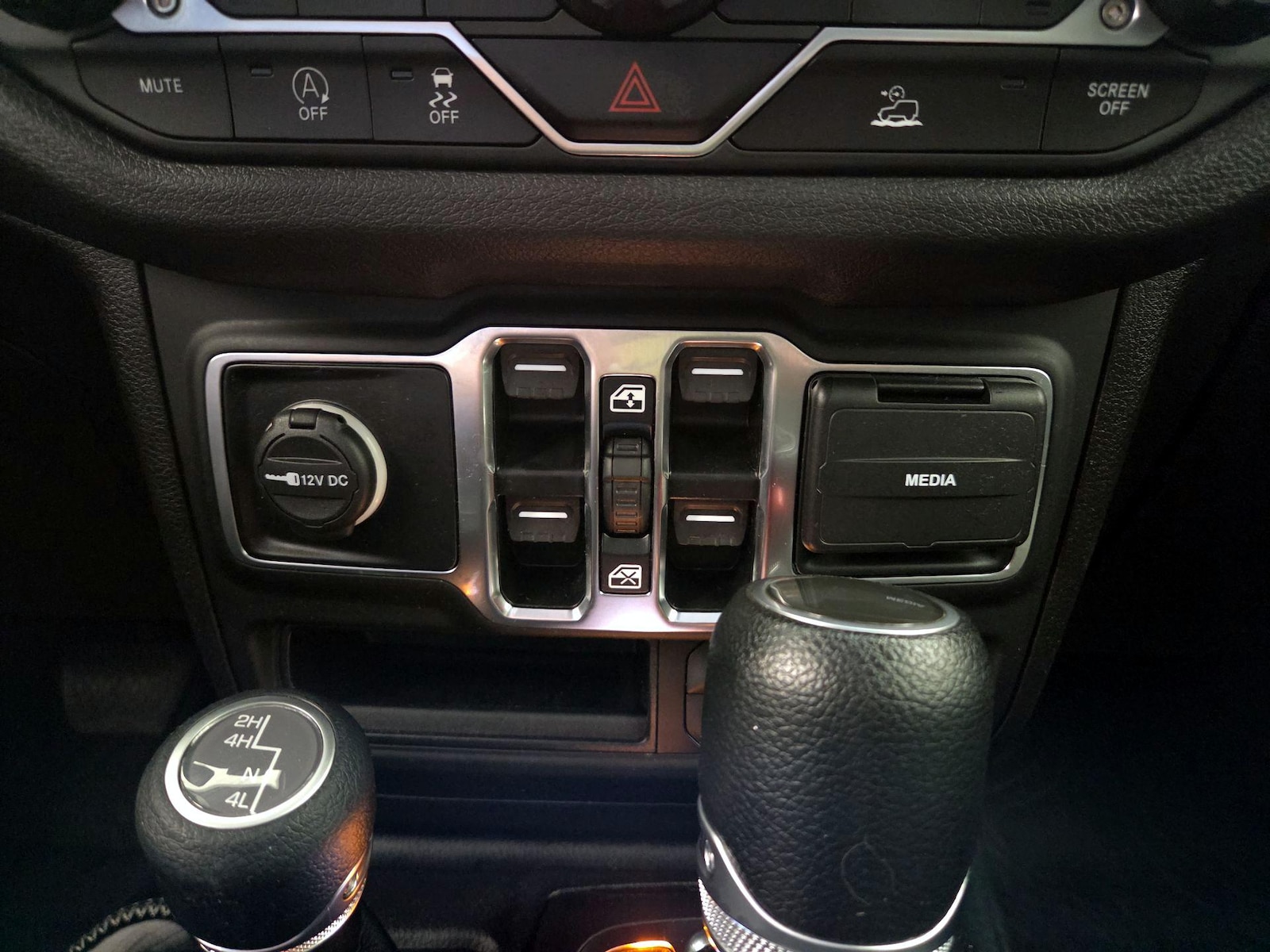 2024 Jeep Wrangler 4-Door Sport S - Photo 19