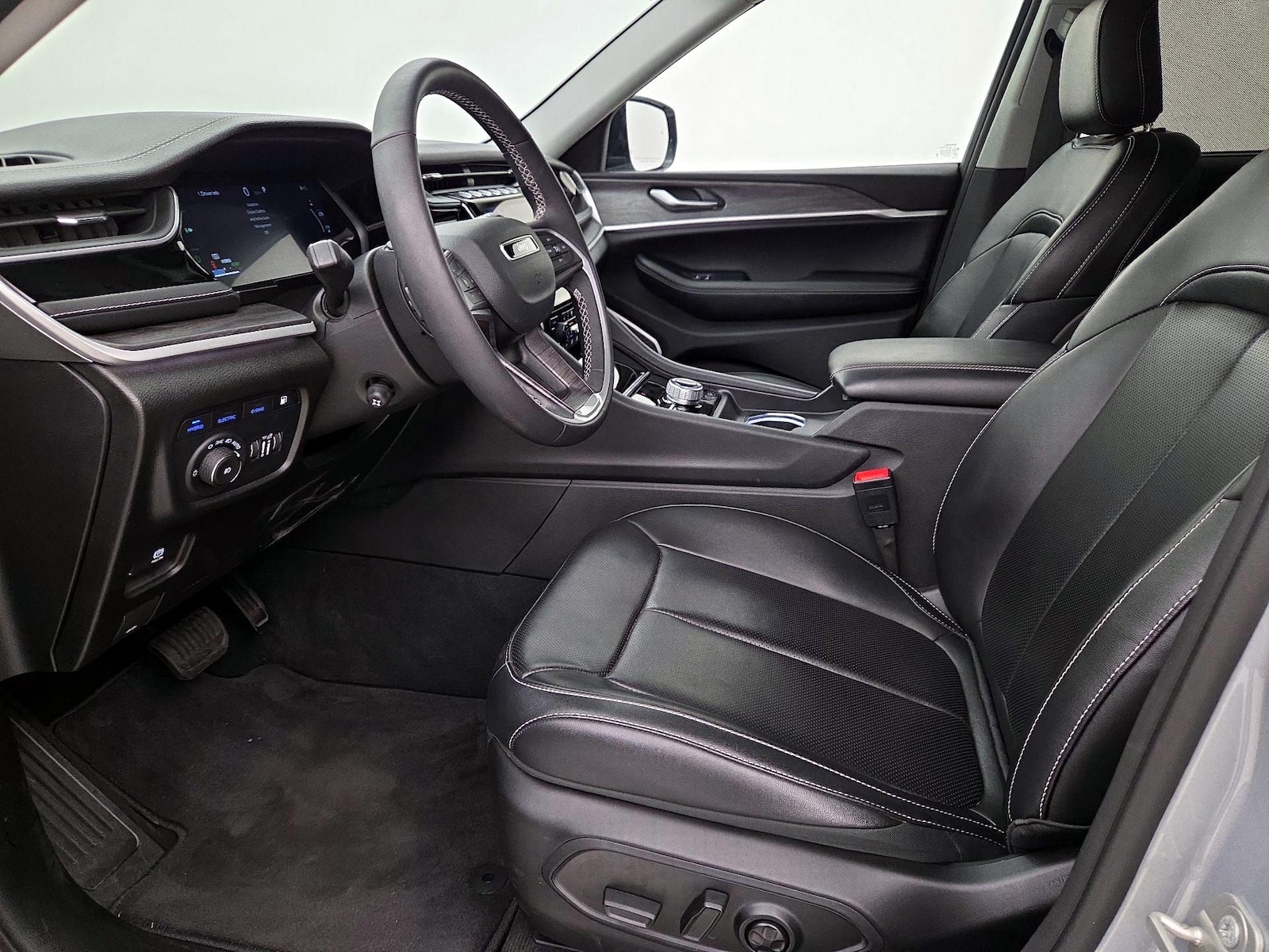 2023 Jeep Grand Cherokee 30th Anniversary 4xe - Photo 12