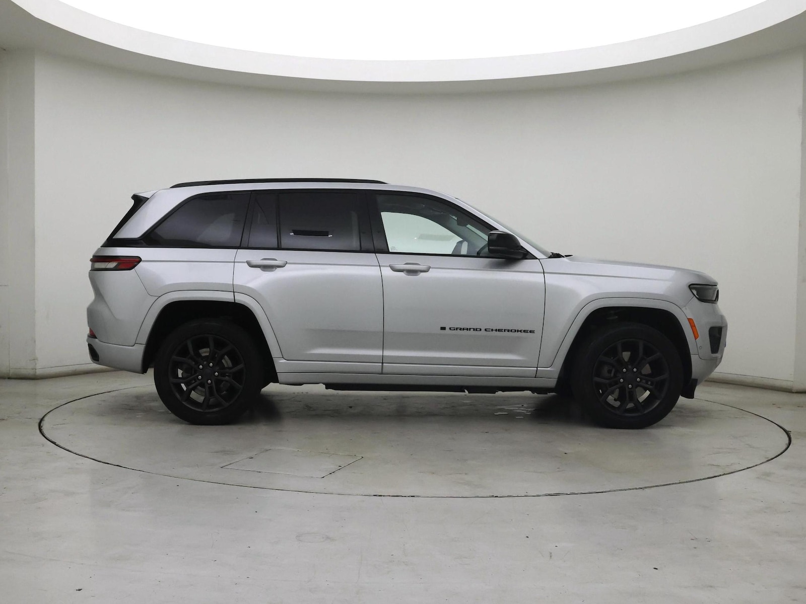 2023 Jeep Grand Cherokee 30th Anniversary 4xe - Photo 8