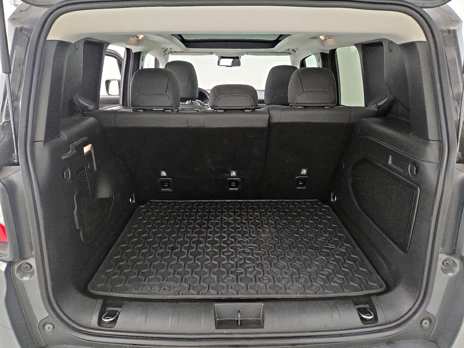 2023 Jeep Renegade Limited - Photo 23
