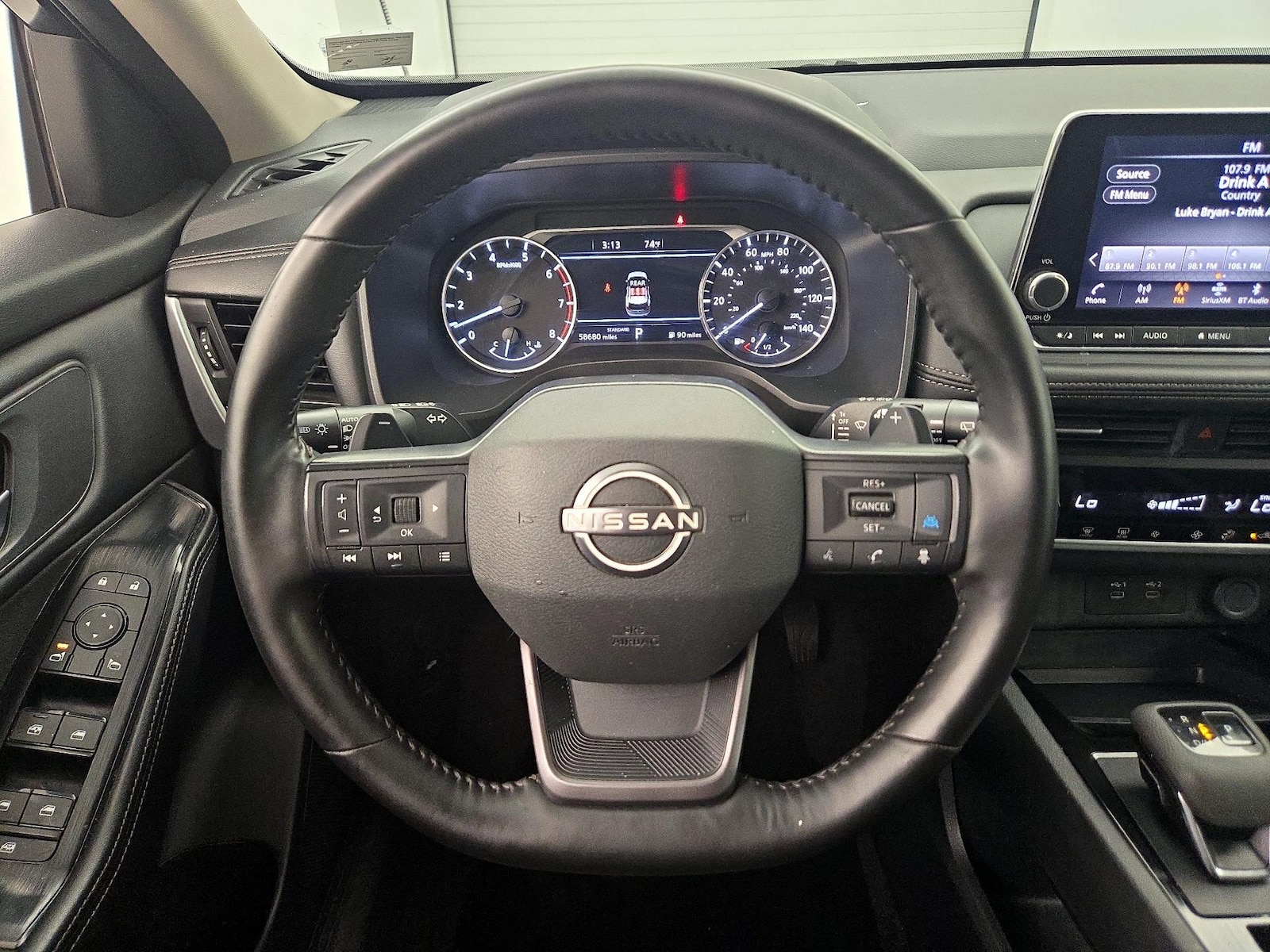 2025 Nissan Rogue SV - Photo 11