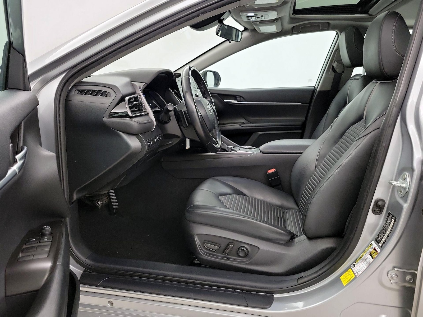 Power Seat(s) & Side Airbags