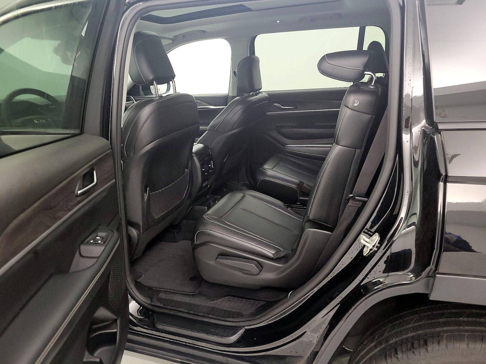 Rear Air Conditioning