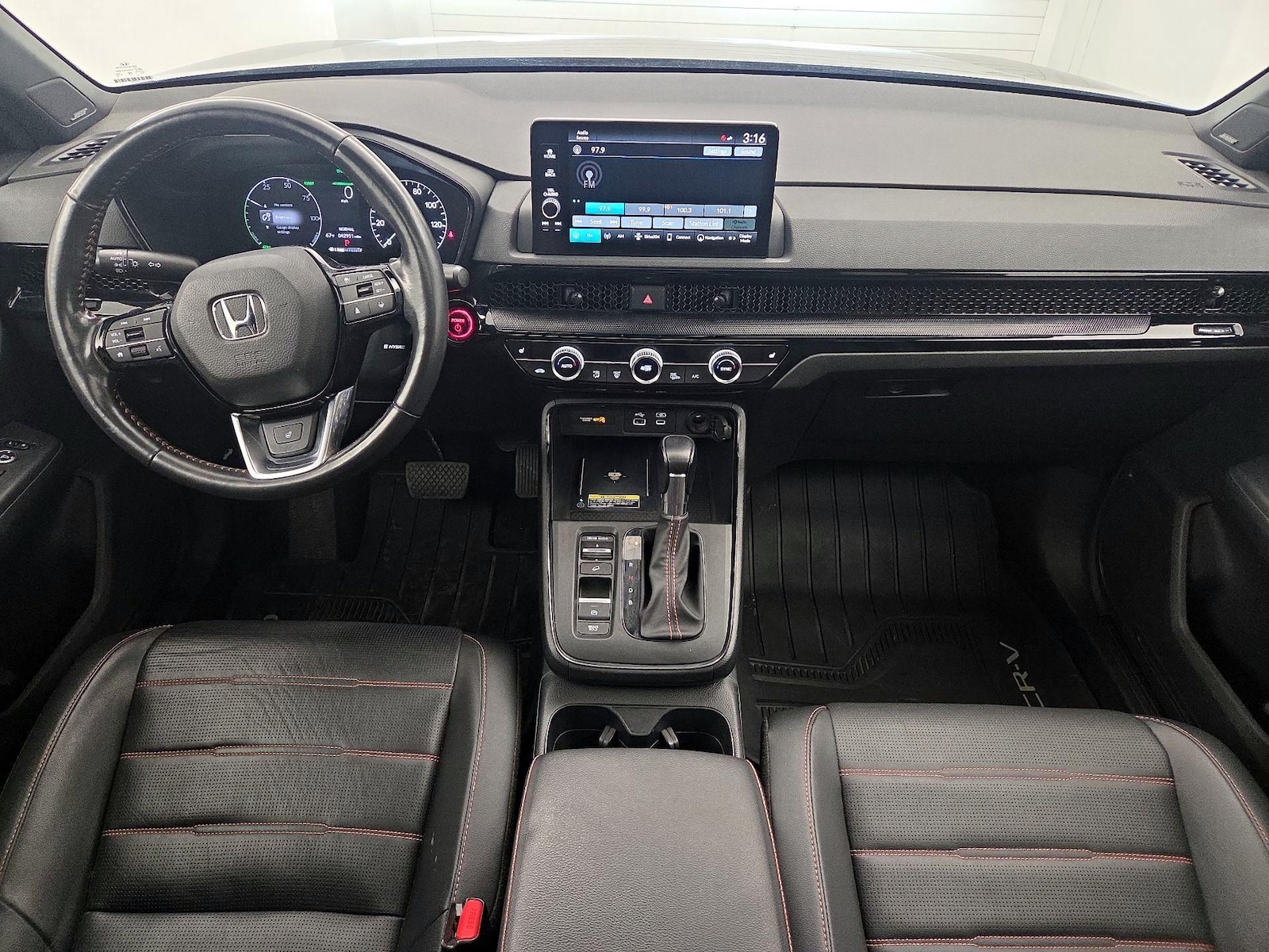 Apple CarPlay® & Android Auto™