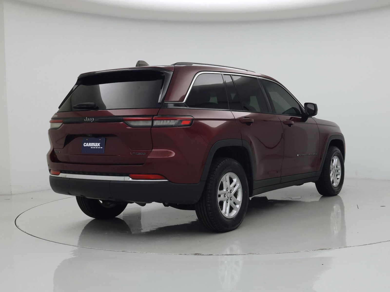 2023 Jeep Grand Cherokee Laredo - Photo 9