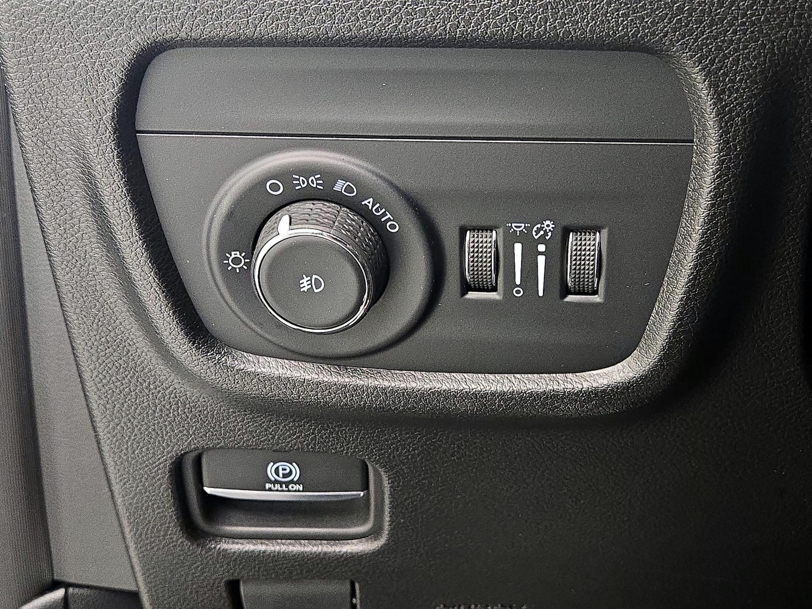 2023 Jeep Grand Cherokee Limited - Photo 14