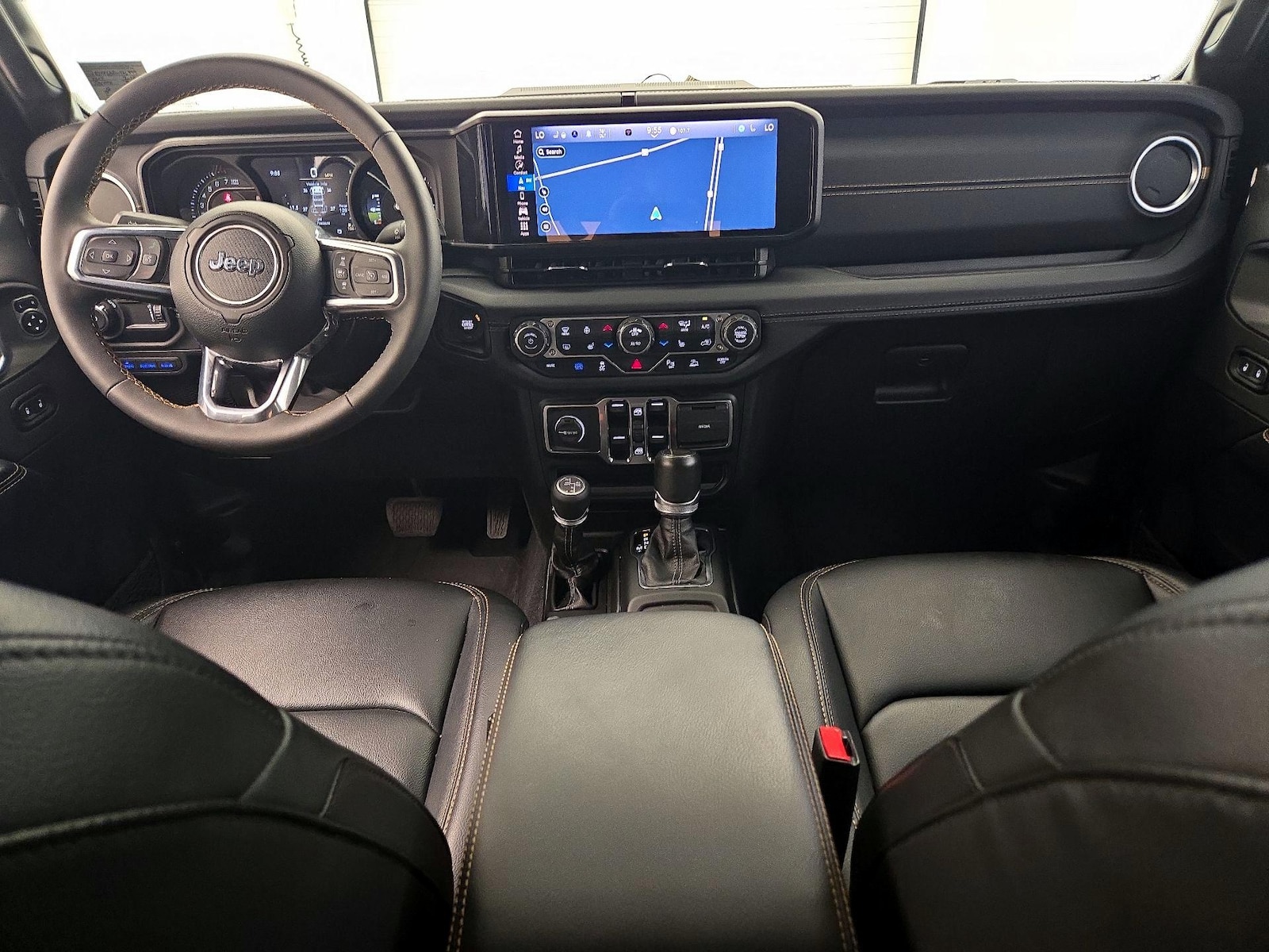 Apple CarPlay® & Android Auto™